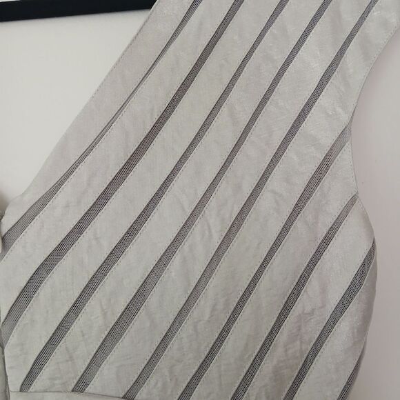 Adrianna Papell Silver Metallic Tier Cocktail Holiday Ruffle NYE Dress-10 - Picture 14 of 15